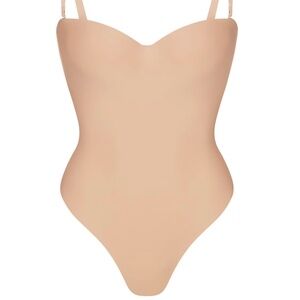 Authentic SKIMS Body Underwire Thong Bodysuit Size S Clay NWOT SOLD OUT